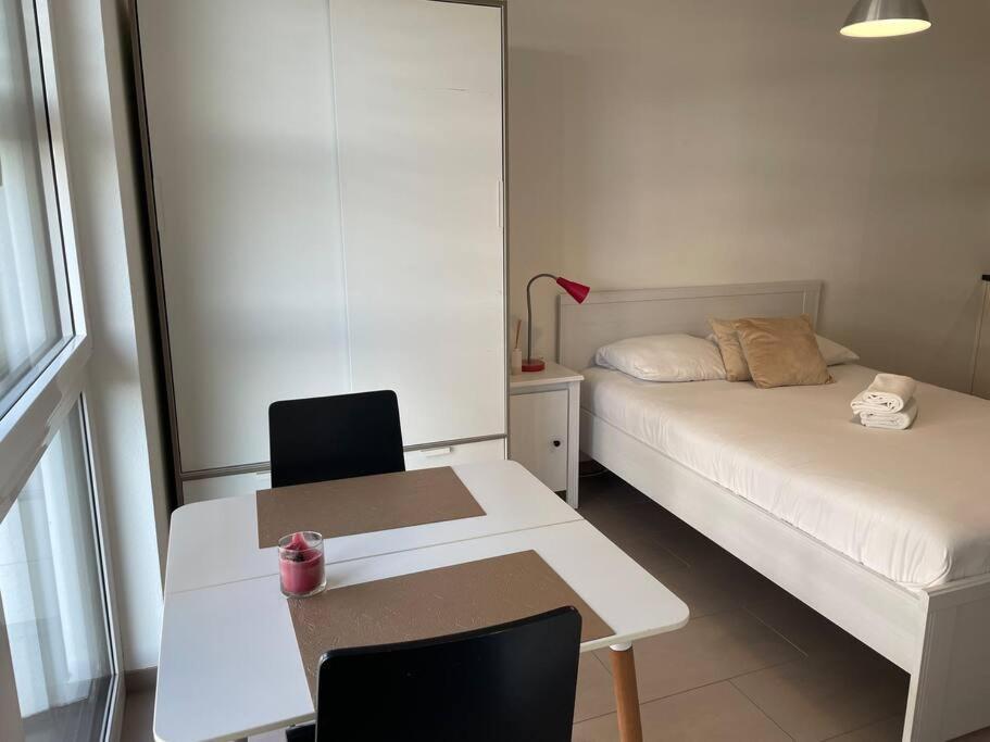 Joli Studio Confortable ! Prilly エクステリア 写真